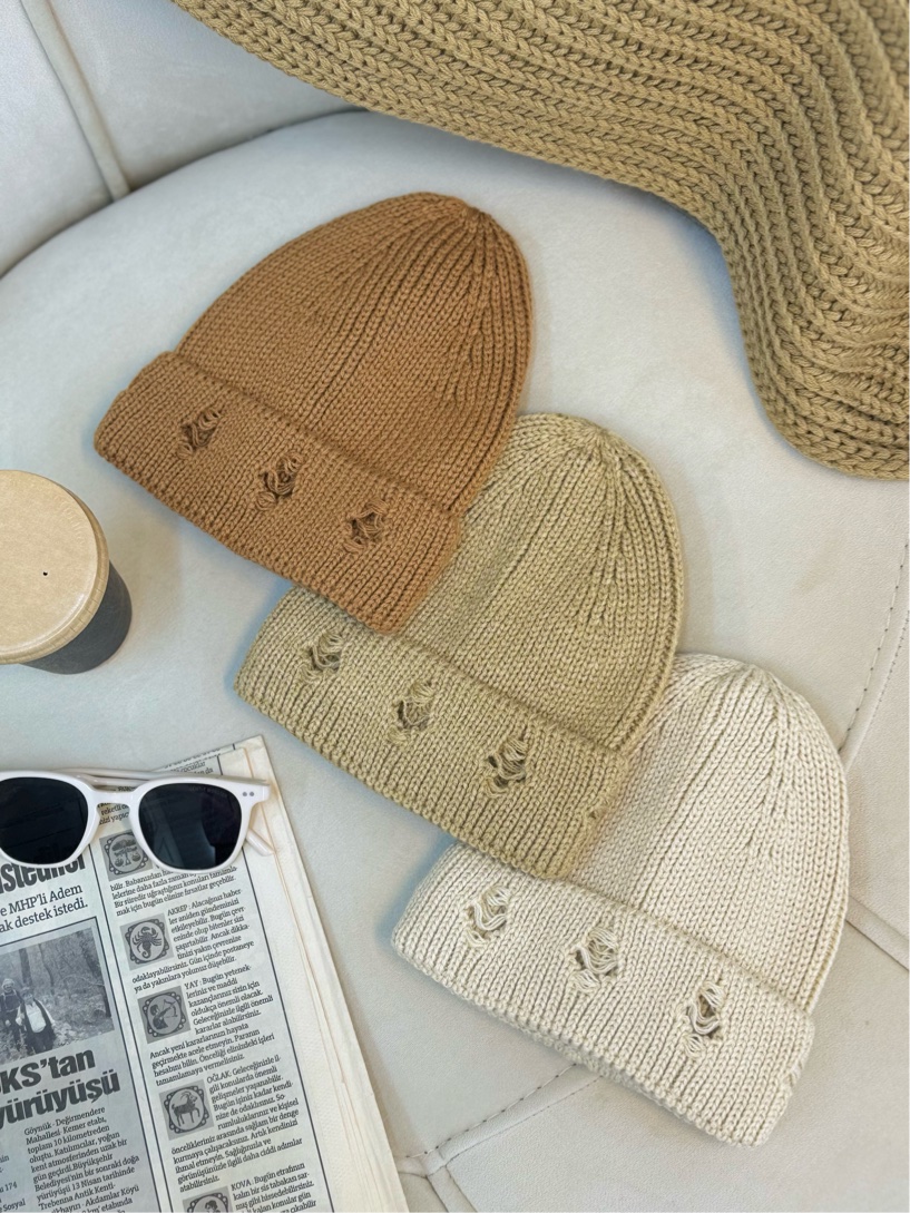 IMG_4689 کلاه بافت زاپدار - Image 1