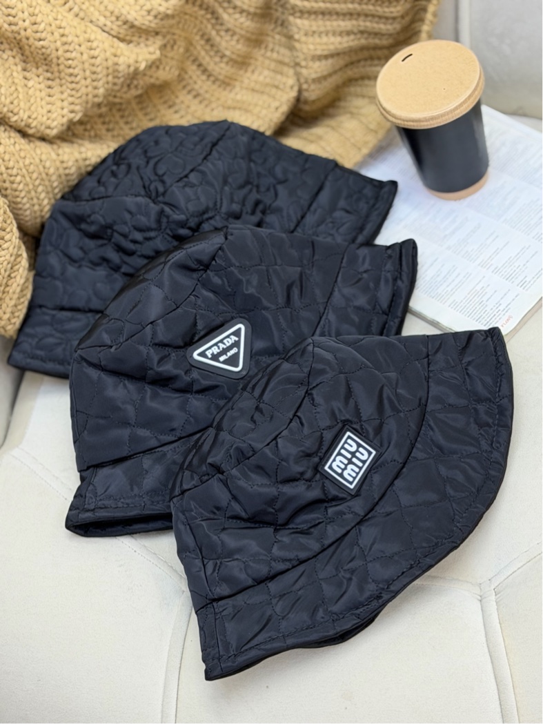 IMG_8300 باکت هت پافری - Image 1